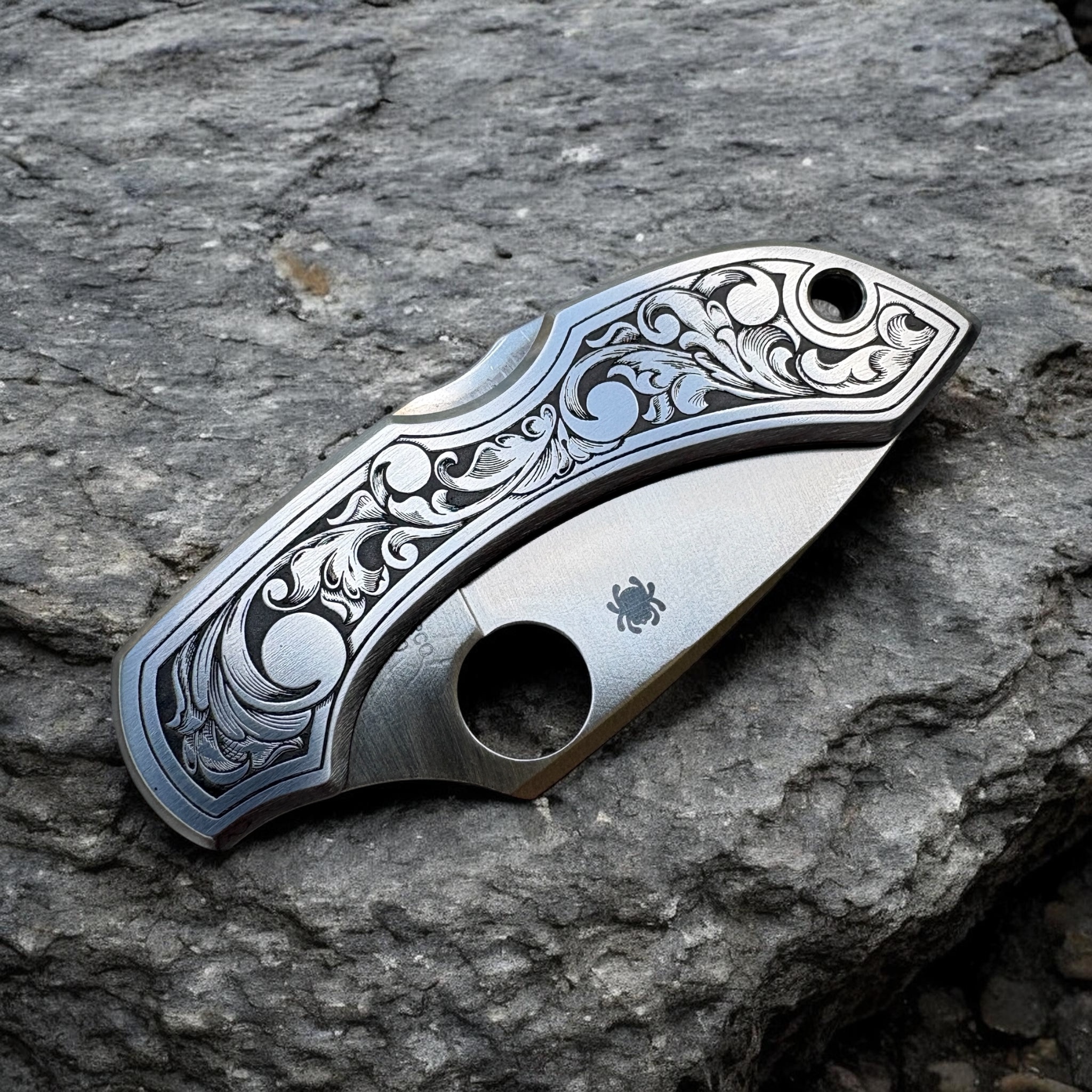 Spyderco Dragonfly with Deep Engraved Scrollwork - Right Angle