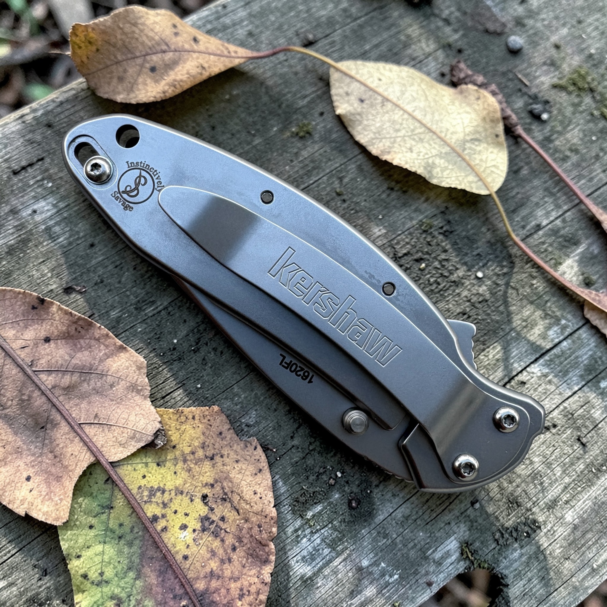 Kershaw Scallion with Deep Engraved Floral Bouquet - Back