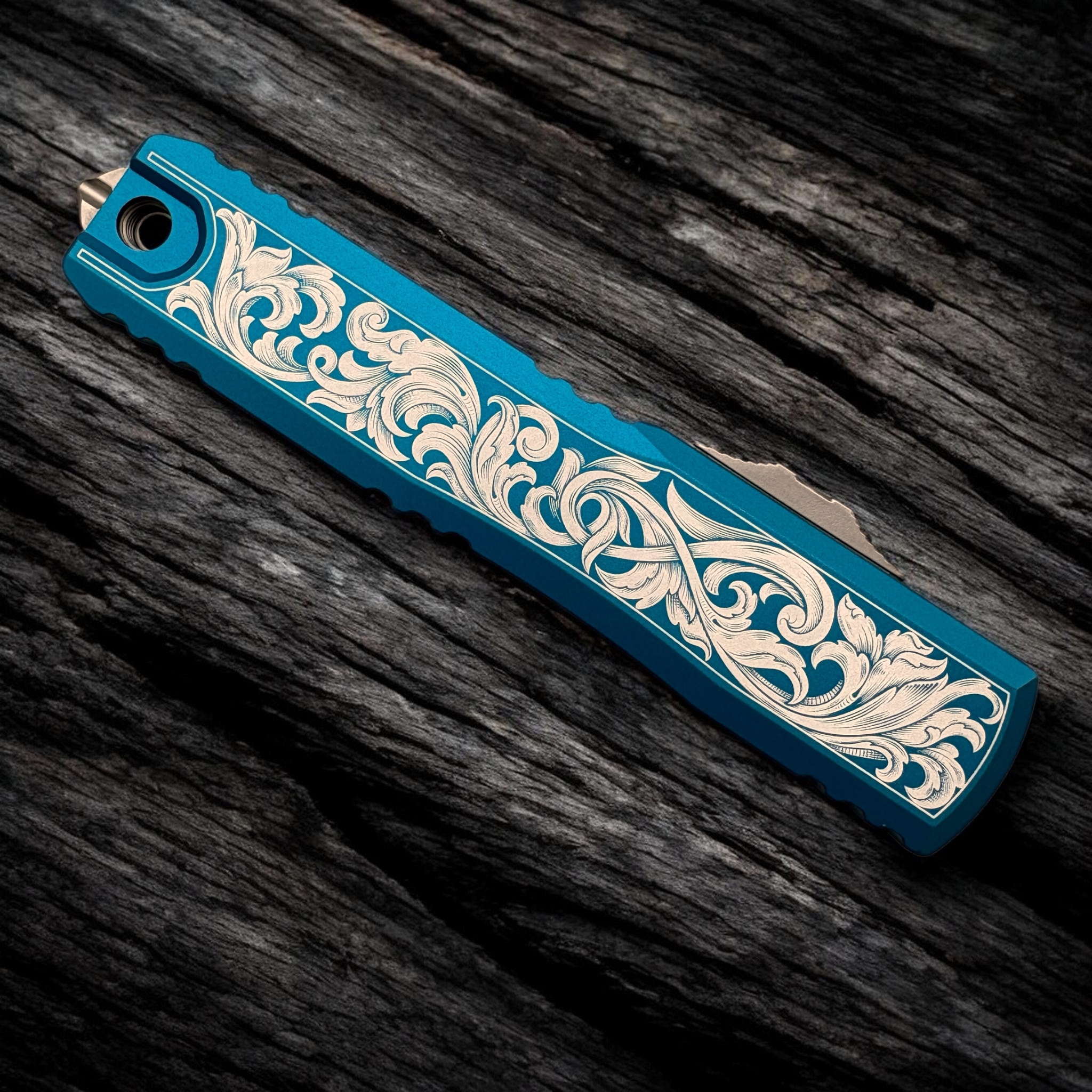 Microtech Ultratech - Blue Anodize - engraved scrolls - Back with no clip