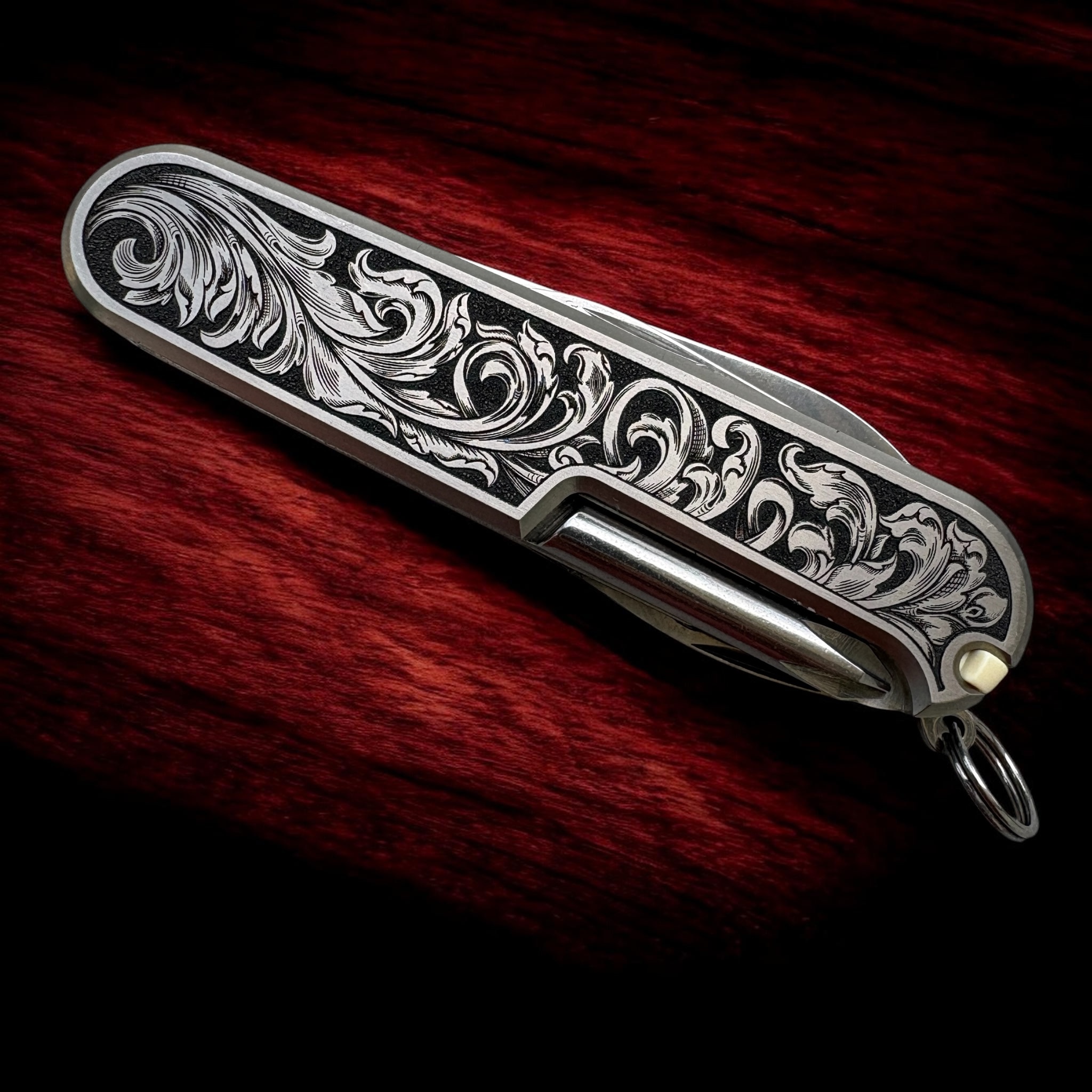 Victorinox Tinker Swiss Army Knife with engraved Titanium Scales - Back
