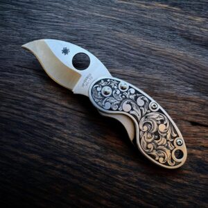 Spyderco Cricket with laser engraved scrollwork - Open